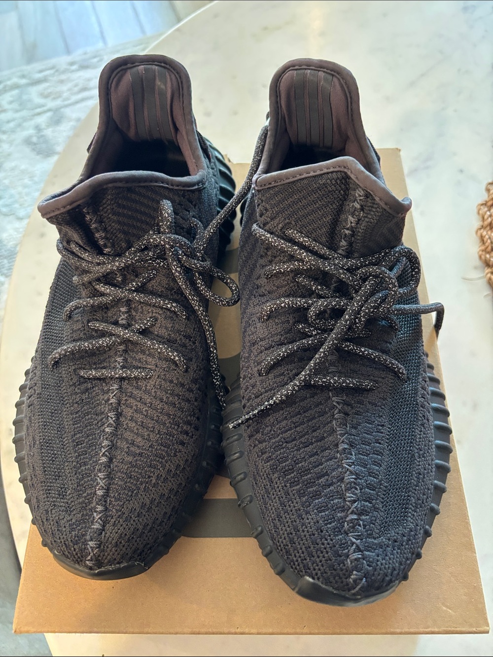Men's Low-Top Black Knit Sneakers with Reflective Laces